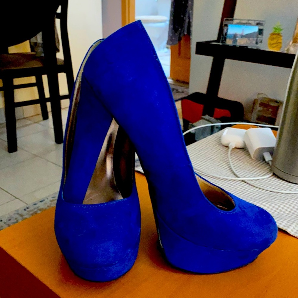 Shi by Journeys Cobalt Blue High Heels SIZE 8